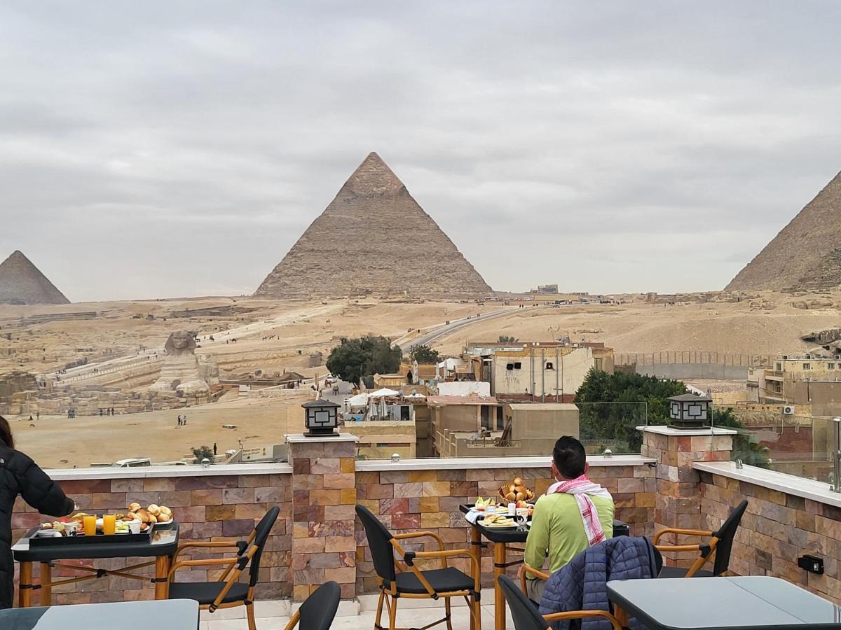 Steps In Pyramids View 호텔 Kafret el-Gabal 외부 사진